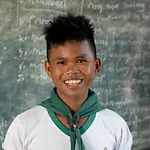 Philippinen: Rasid (12) freut sich über das neue Zelt | © UNICEF Philippinen: Rasid (12) freut sich über das neue Zelt