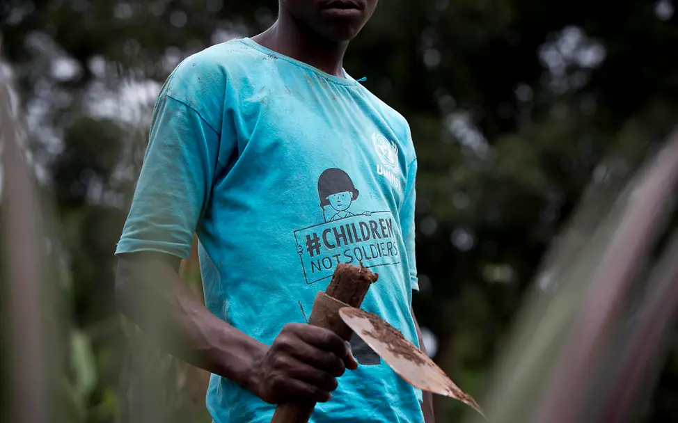 Matthew wurde zwei Jahre als Kindersoldat gefangen gehalten. © UNICEF UN0272629