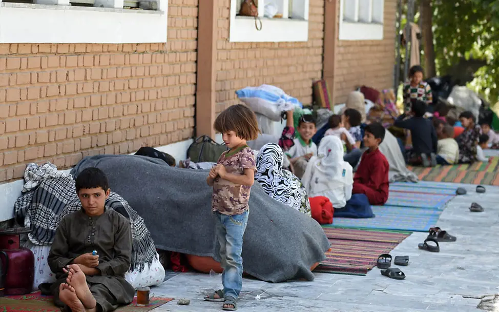 Krise in Afghanistan: Kinder auf der Flucht leben auf der Straße