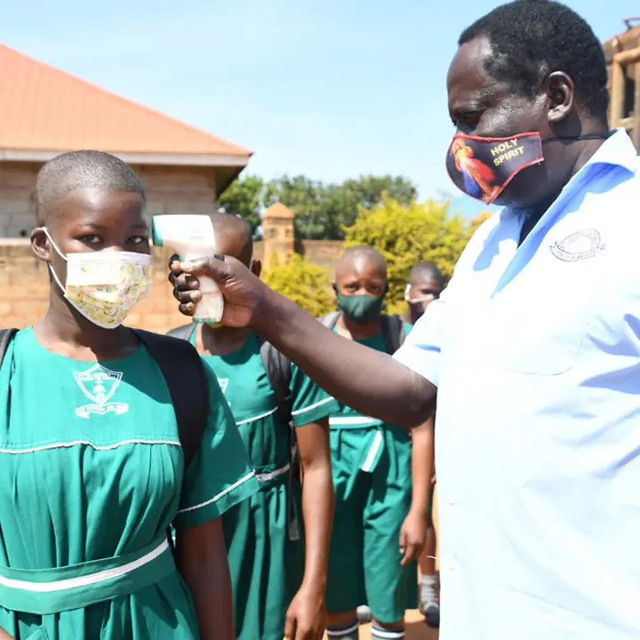 Corona in Afrika: In Uganda beginnt nach 83 Wochen wieder die Schule | © UNICEF/Wamala Corona in Afrika: In Uganda beginnt nach 83 Wochen wieder die Schule