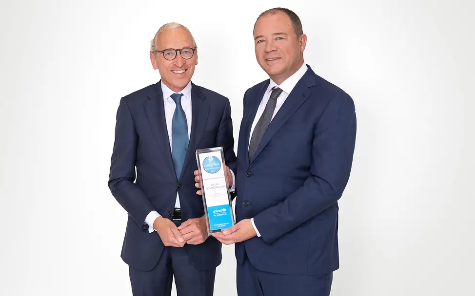 UNICEF Ehrenpreis Kinderrechte für Ralph Dommermuth UNICEF Ehrenpreis Kinderrechte für Ralph Dommermuth