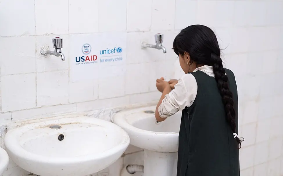 Eine Schultoilette im Jemen | UNICEF/ALfilastini Jemen_UN0781524