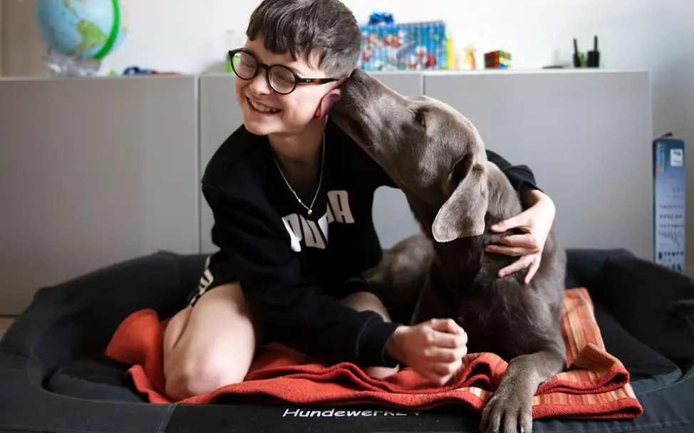 Deutschland: Johannes‘ Schwester hat vier Beine | © Michael Löwa, Deutschland, (Agentur laif), für Dein Spiegel Deutschland: Johannes‘ Schwester hat vier Beine
