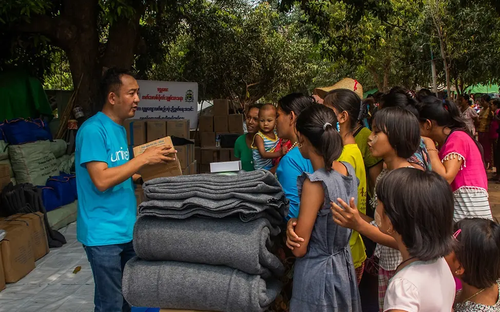 Hilfe für Myanmar: Hilfsgüter werden verteilt. | © UNICEF/Htet Hilfe für Myanmar: Hilfsgüter werden verteilt.