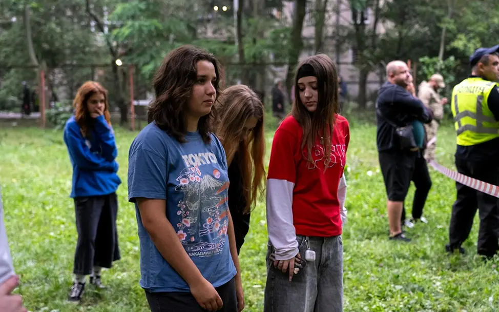 Yulia und ihre Freundinnen sind nach den Angriffen voller Angst.
