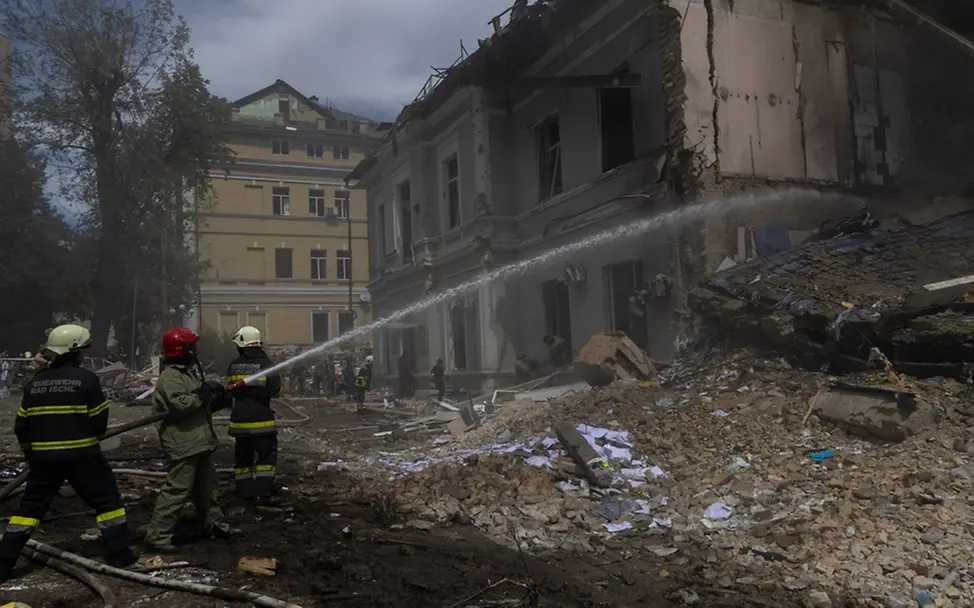 Angriff auf das Okhmatdit-Kinderkrankenhaus | UNICEF/Filippov Ukraine-Krieg Verlauf: Das beschädtigte Okhmatdit-Kinderkrankenhaus