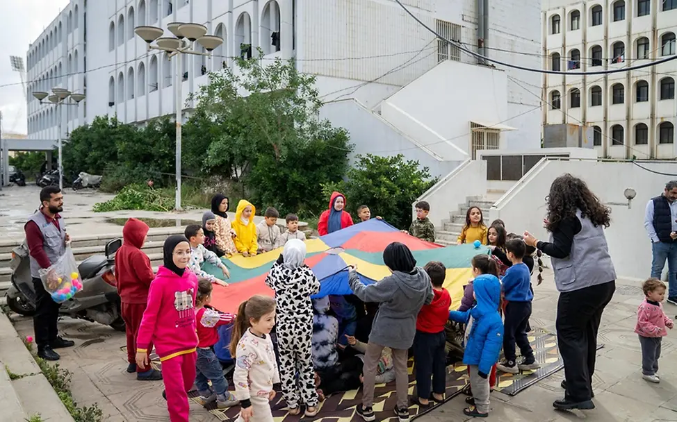 Leben im Libanon: UNICEF unterstützt vertriebene Kinder mit psychosozialen Aktivitäten.