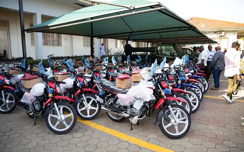 Ebola im Kongo: UNICEF übergibt als Teil der Ebola-Hilfe Motorräder an die Regierung in Ituri | © UNICEF/Ndomba Mbikayi Ebola im Kongo: UNICEF übergibt als Teil der Ebola-Hilfe Motorräder an die Regierung in Ituri