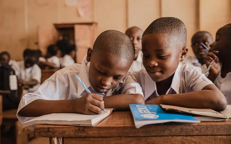 Kinder im Ostkongo: Kinder in einem Klassenzimmer in Süd-Kivu