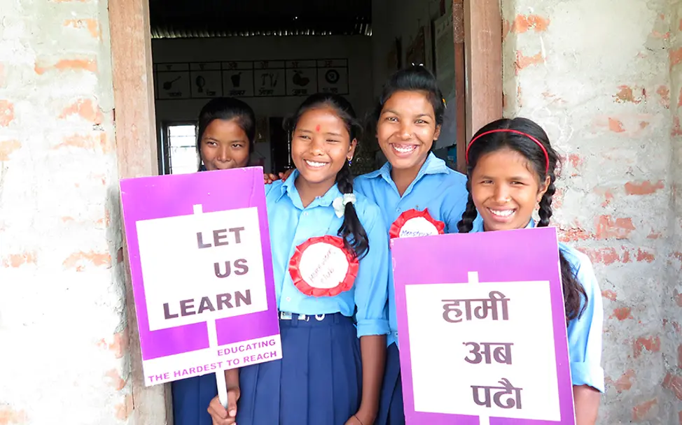 Die Bildungsinitiative in fünf Ländern | © UNICEF/James Nepal Let us learn